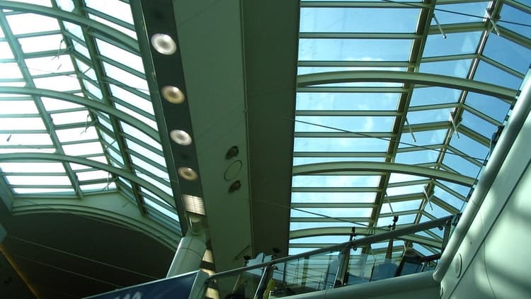 Portsmouth to Gatwick: Best Routes, Times & Transfer Options
